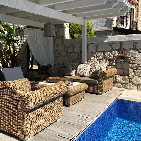 Alacati Luks Villa *